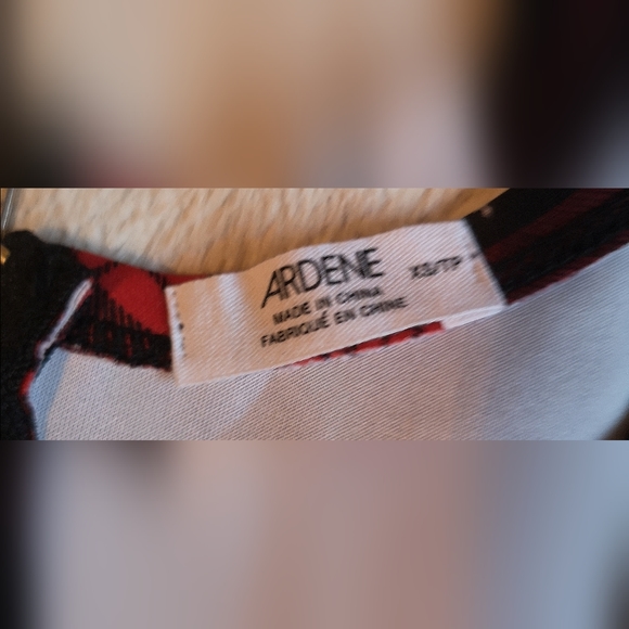 Cute Ardene Christmas dress. - Picture 4 of 10